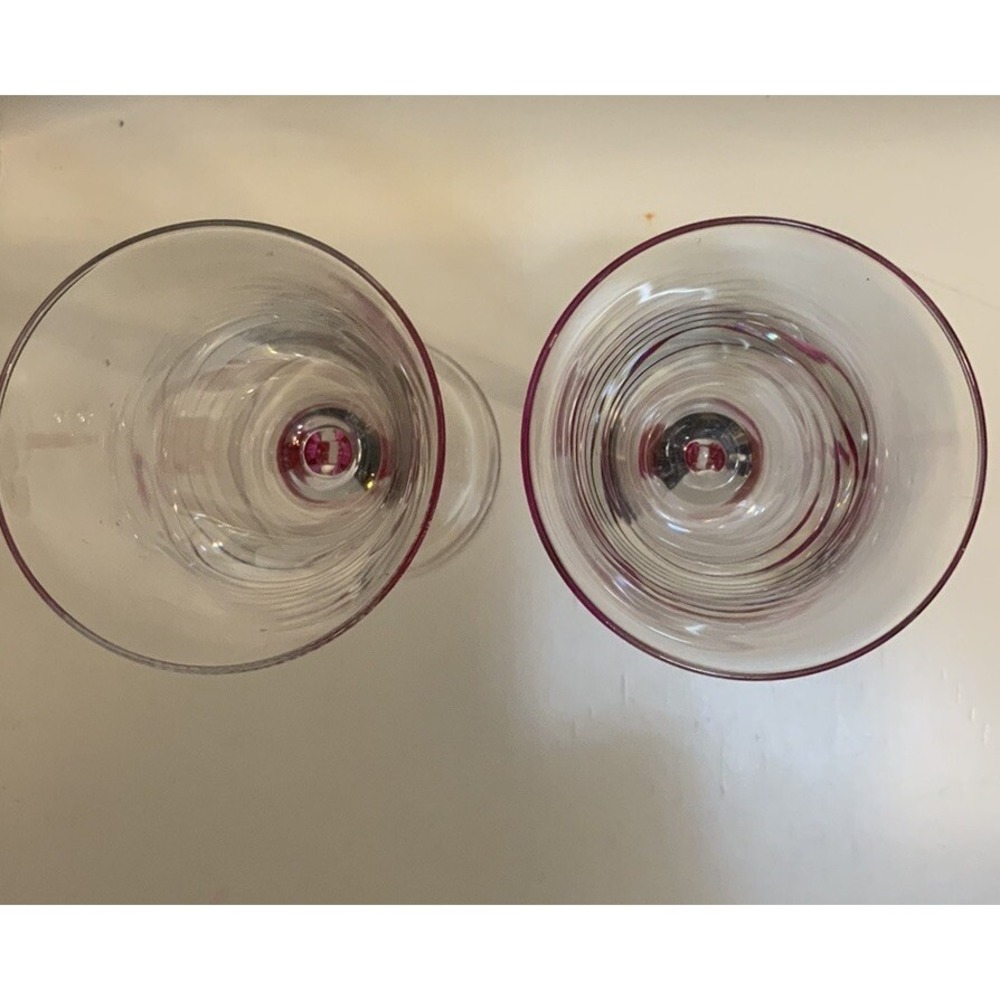 Pair Of Cristal D'Arques Champagne Flutes Stems Outlined In Hot Pink - Picture 2 of 3
